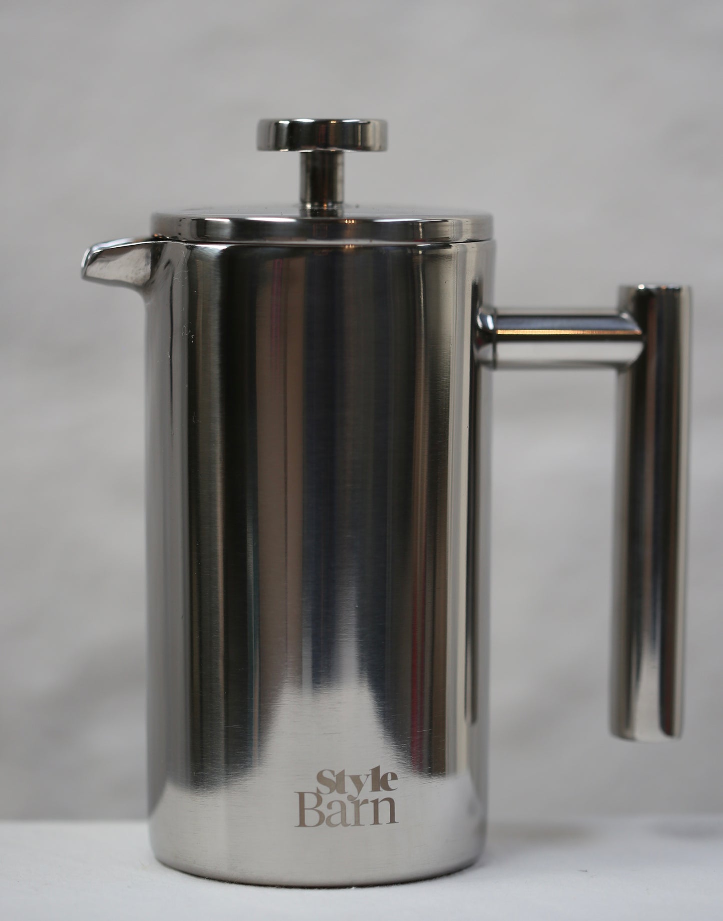 Insulated coffee pot in stainless steel