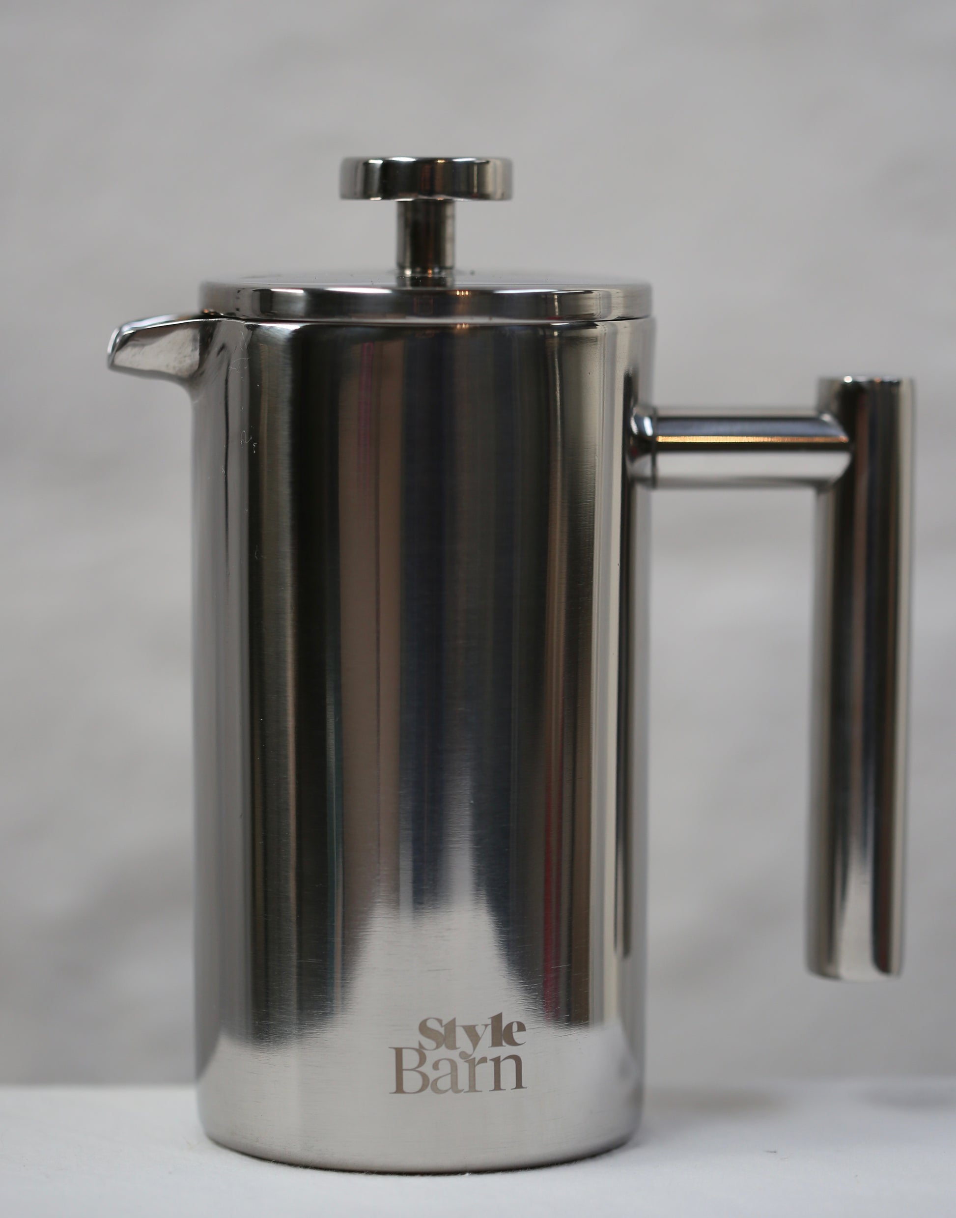 Insulated coffee pot in stainless steel